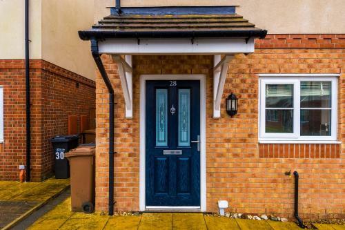 Relaxing 3 Bedroom Chester Home With Garden