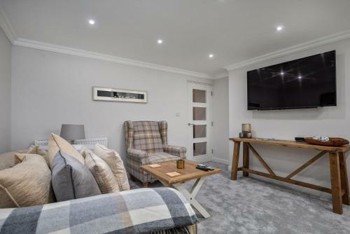 Charming & Cosy Apartment Close To Amenities
