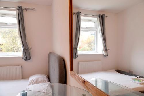 Pass The Keys Beautiful 4br With Private Garden