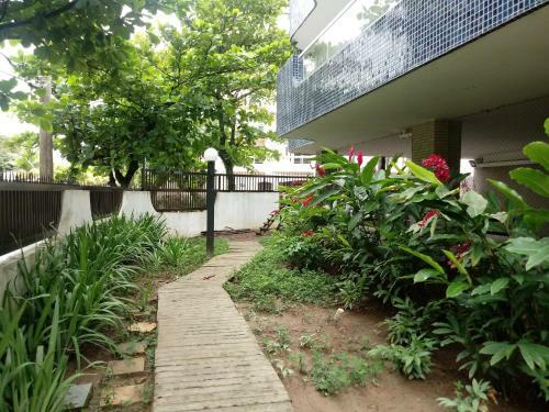 Apartamento Apto Guaruj� - Enseada - 3dorms - 7 Pessoas