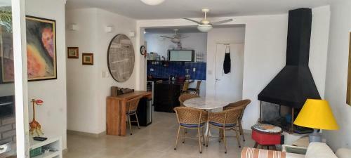 Apartamento Apto Guaruj� - Enseada - 3dorms - 7 Pessoas