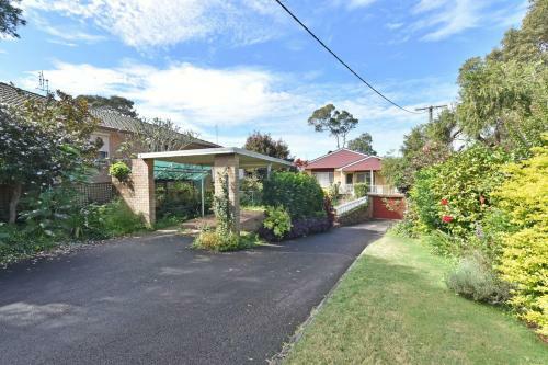 Carey Bay 180 Degree Water Views And Wifi