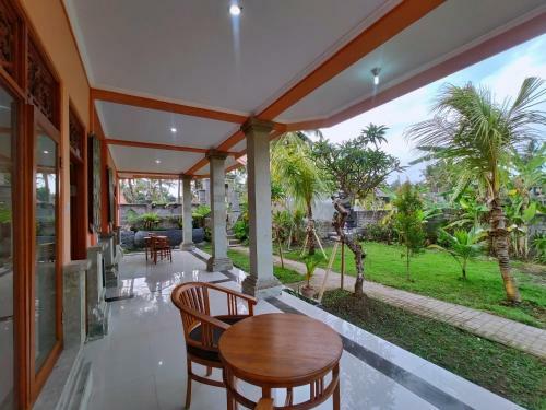 Hostal Gusti Rai House