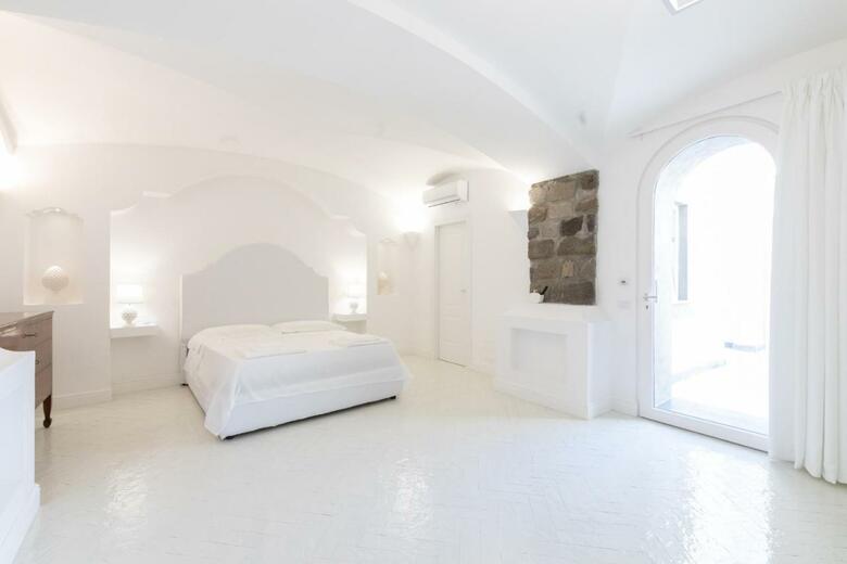 Hostal Villa Pia