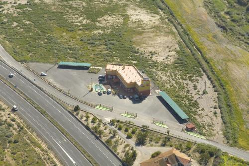 Hostal Pensi�n Venta De T�bar