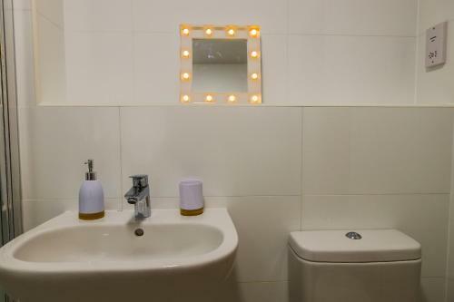 Inviting 2-bed Apartment In Derby Uk