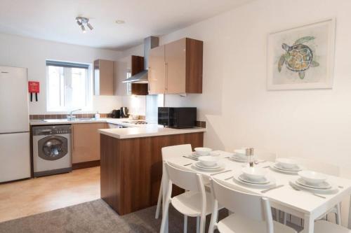 Apartamento *new* Central Derby Apt, With Parking - Sleeps 6
