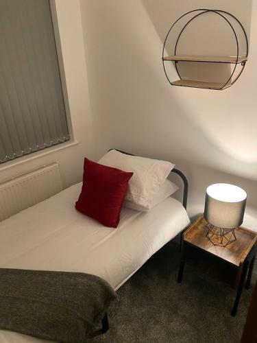 Bessie House*modern Refurb* Free Parking*racecourse*a1&m18