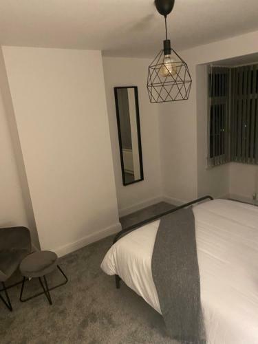 Bessie House*modern Refurb* Free Parking*racecourse*a1&m18