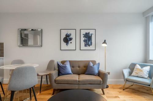 Modern 1 Bedroom Apartment In Central Eastleigh