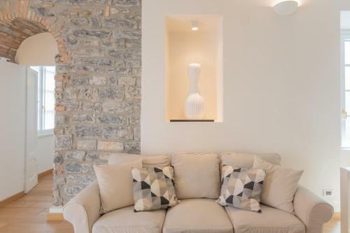 Wine Not Apartment In Como City Centre By Rent All Como