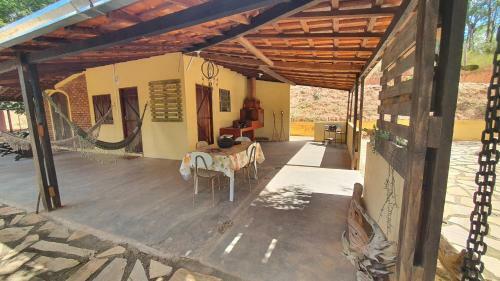 Portal Nossa Terra - Casa Na Ro�a Em S�o Thom�