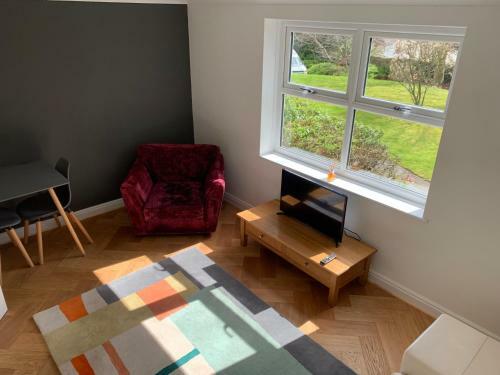Excellent 1 Bedroom Apartment In Far Headingley