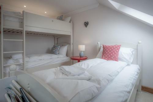 Highfield - 3 Bedroom Holiday Home - Llanmadoc