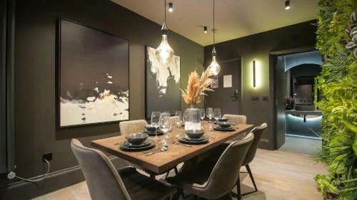 Midnight Boutique By The Jacksonheim Boutique
