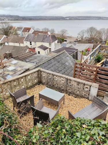 Fishermen's Cottage With Log Burner