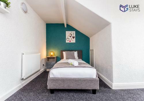Apartamento ?splendid 3 Bed House ? Yard ? Nr Barnes Park ?