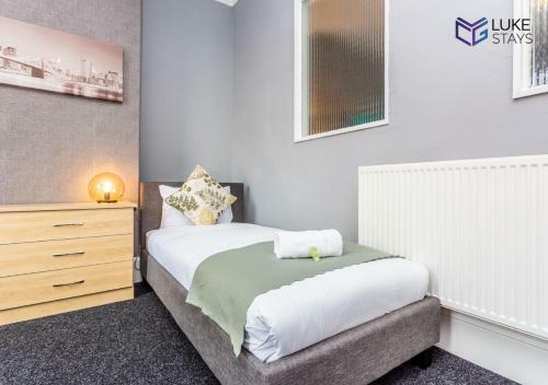 Apartamento ?splendid 3 Bed House ? Yard ? Nr Barnes Park ?