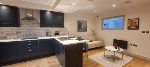 Hounds Gate Luxury Apartments By 1508 Stays