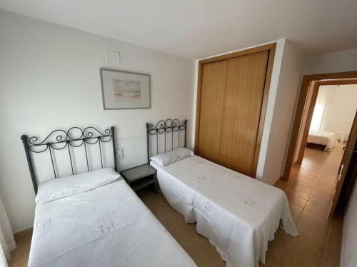 Apartamento Con Piscina Frente Al Mar