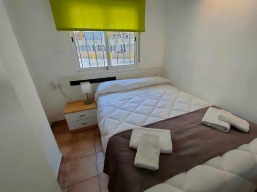 A H Rentals Apartramento Marysol I