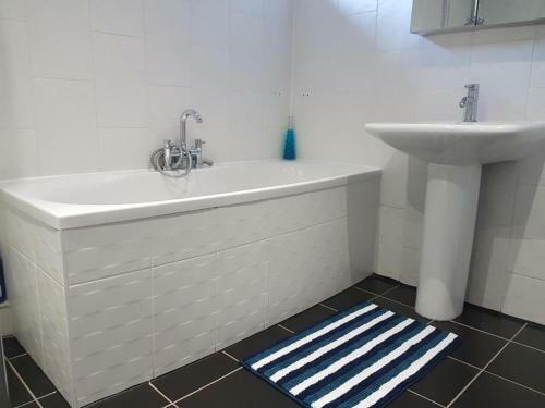 Spareroom @ Plumstead - London - Free Parking
