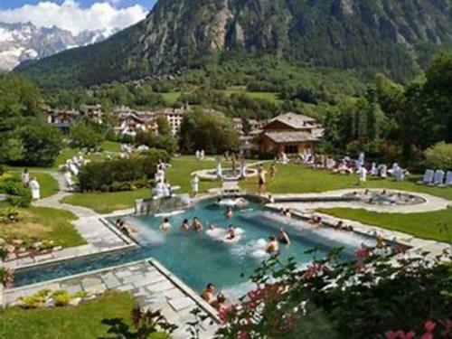 Hilltop Apartment In Pr�-saint-didier With Balcony