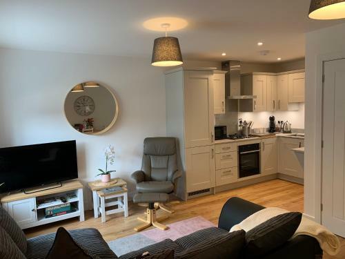 Central Location To New Forest & South Coast.