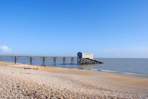 Valencia, Selsey Country Club