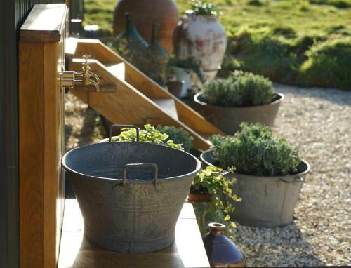 Romantic Shepherd's Hut With Own Hot Tub