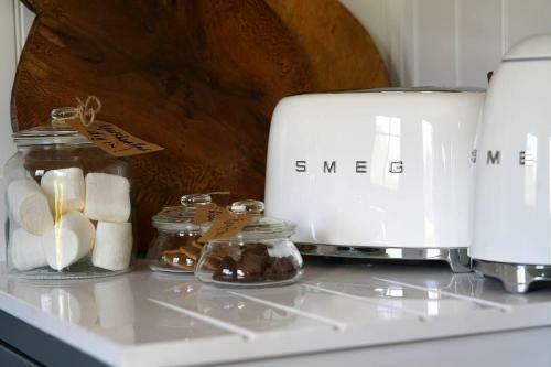 Romantic Shepherd's Hut With Own Hot Tub