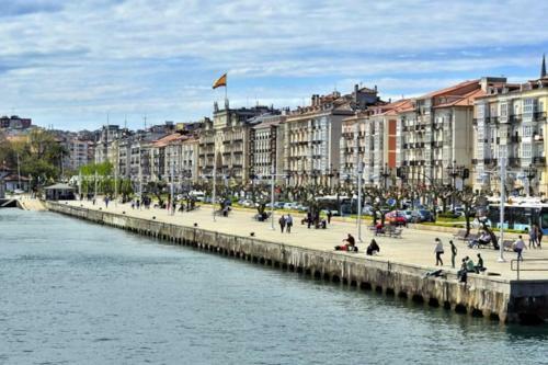 Apartamento Pleno Centro De Santander Y Sin Ruido Coches,6ps!