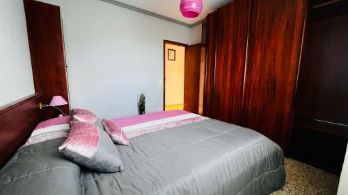 Espaciosa Casa Rural, 3 Rooms, 2bthros, Muy Acogedora.