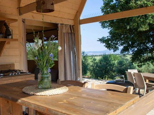 Romantic Lodge At Scansano With Shared Swimming Pool