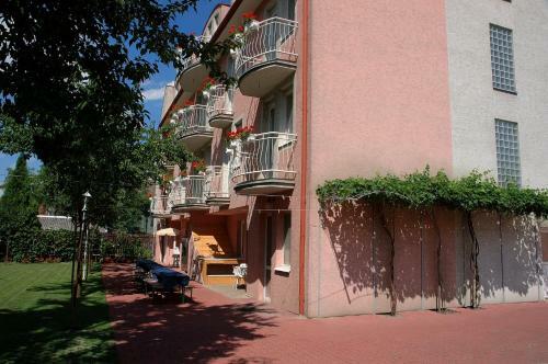 Bella Hotel