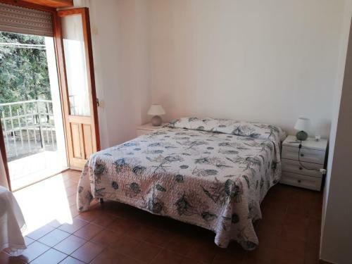 Casa In Piazza Con Giardino