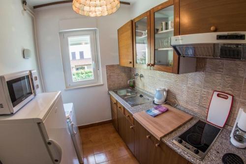 Apartment 4211-1 For 5 People In Banjole