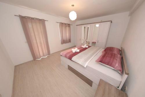 Stylish And Modern Sea View Apartment Giulia