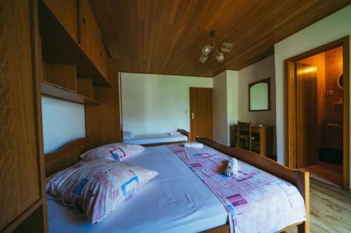 Apartments Lovre - Close To The Sea