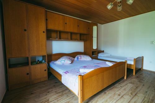 Apartments Lovre - Close To The Sea