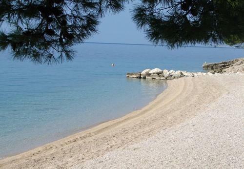 Apartments Lovre - Close To The Sea