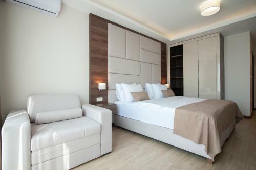 Hotel Twelve By Aycon