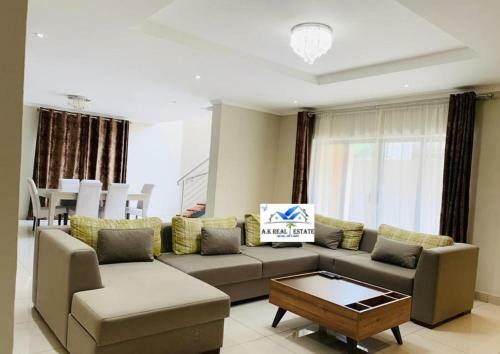 Exclusive Apartment In Handsworth - 4 Bedrooms