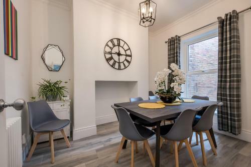 Central Belfast Apartments: Georgian House