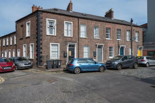 Central Belfast Apartments: Georgian House