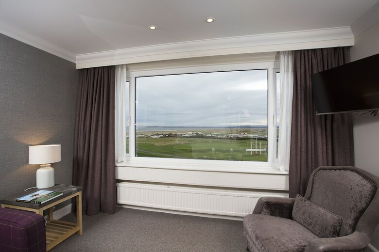 Royal Golf Hotel
