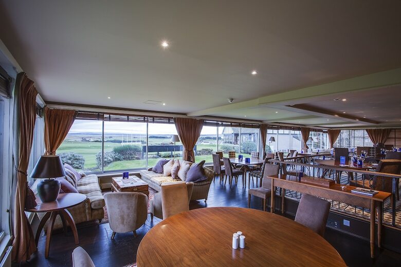 Royal Golf Hotel