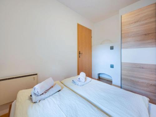 Beautiful Apartment In Kitzbuhel With A Garden