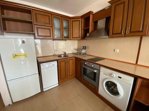 Kamelia Grand Apartments