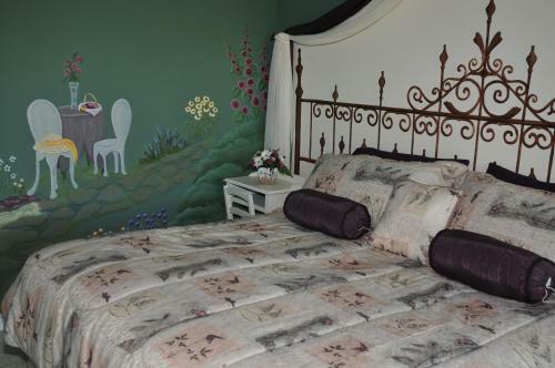 Golden Pathways Retreat B&B
